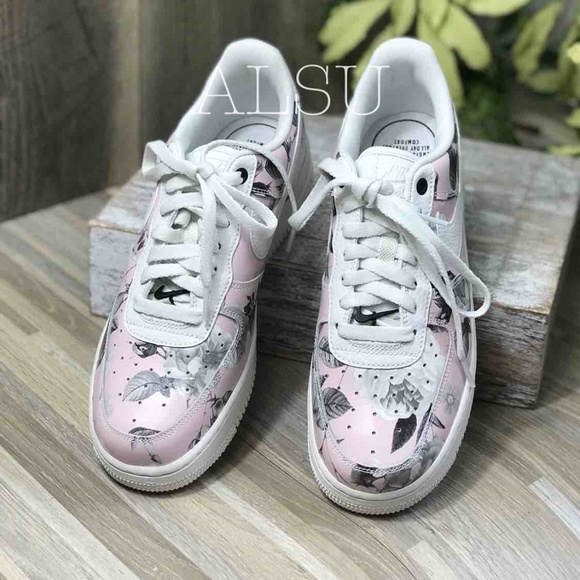 Nike Air Force 1 LXX Summit White Flowers AUTHENTI - Picture 5 of 7